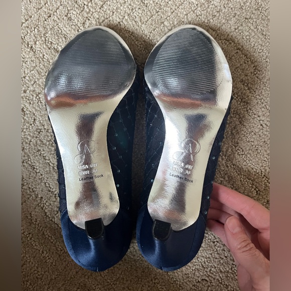 Adrianna Papell Peep Toe Heels - Picture 8 of 8